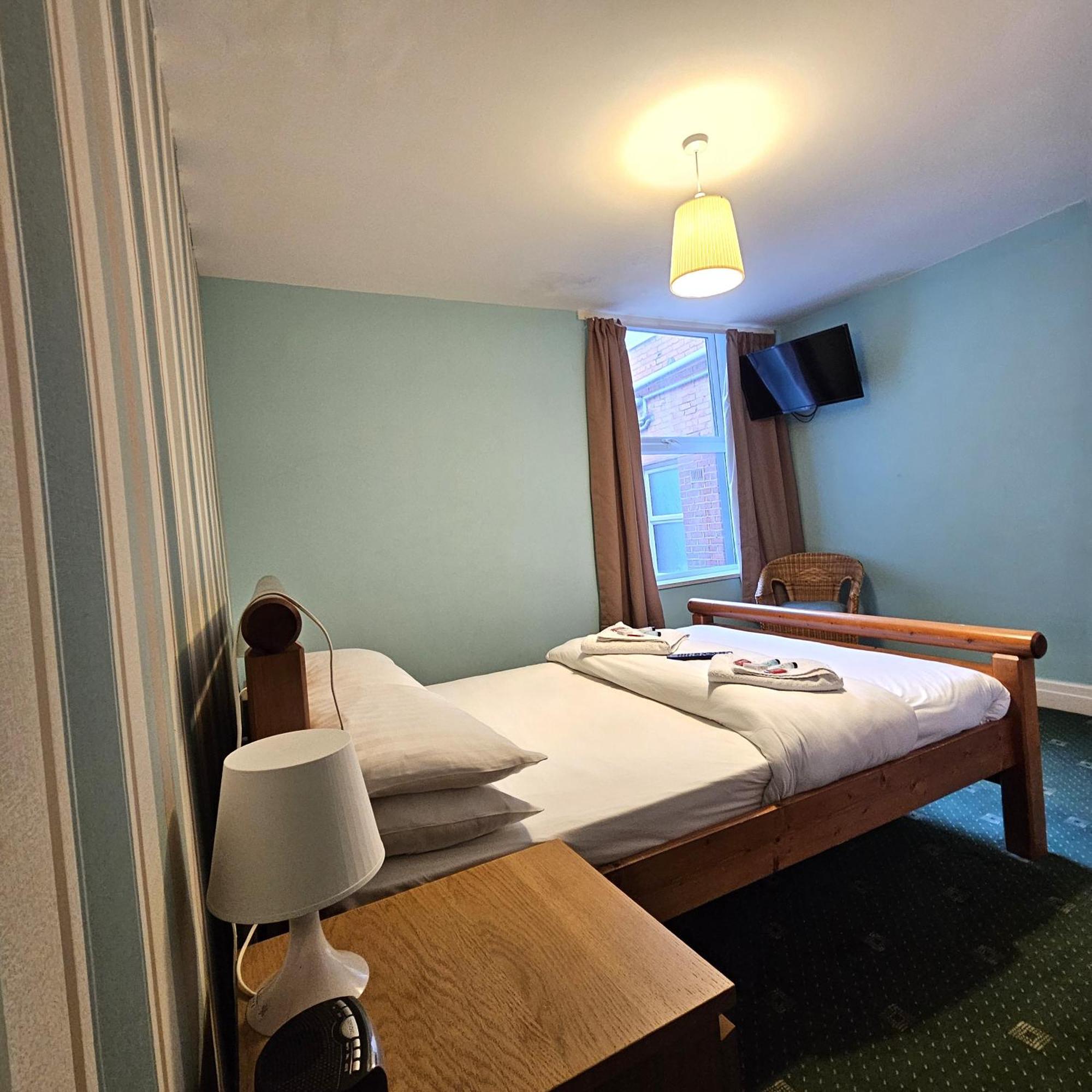 Denville Hotel Blackpool Buitenkant foto