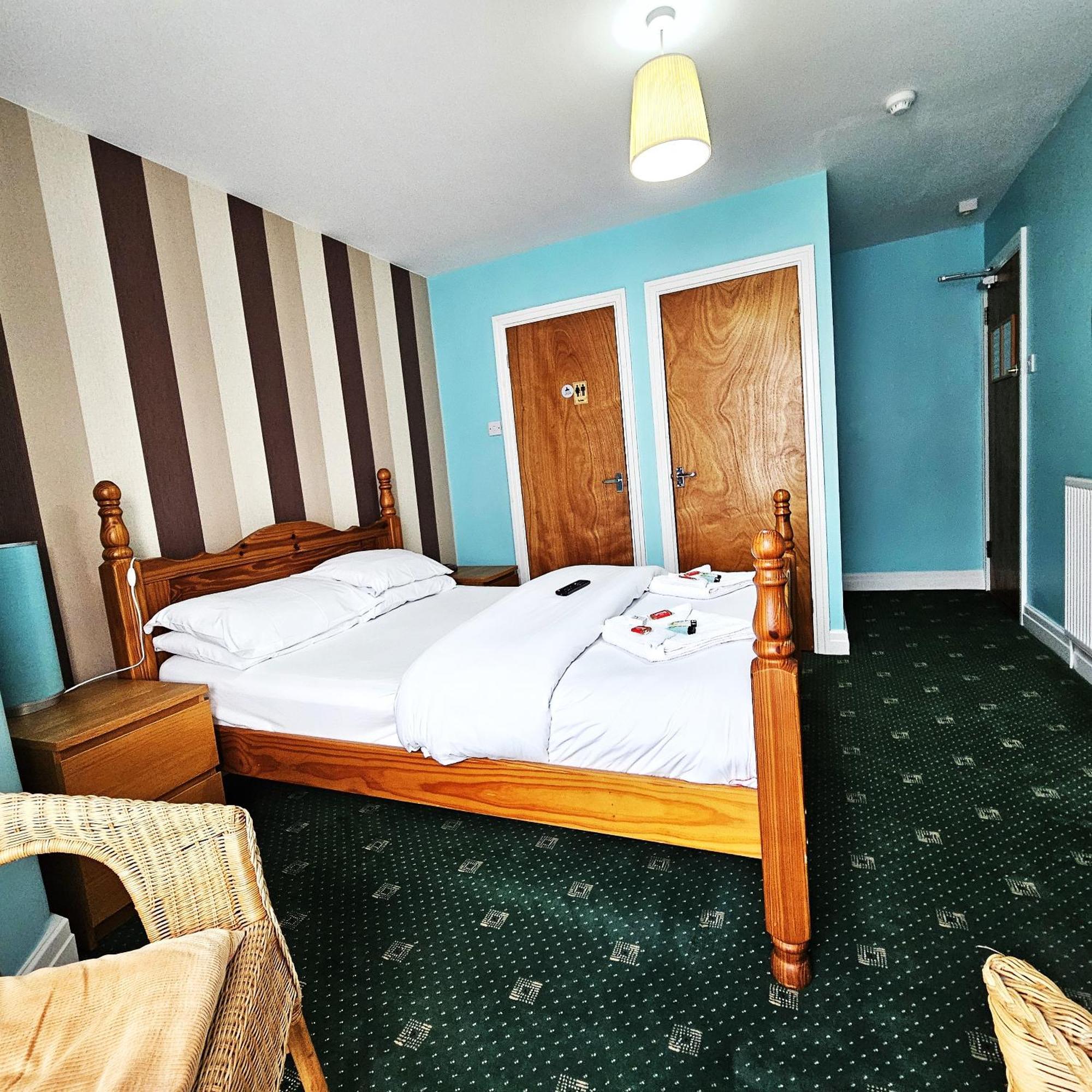 Denville Hotel Blackpool Buitenkant foto