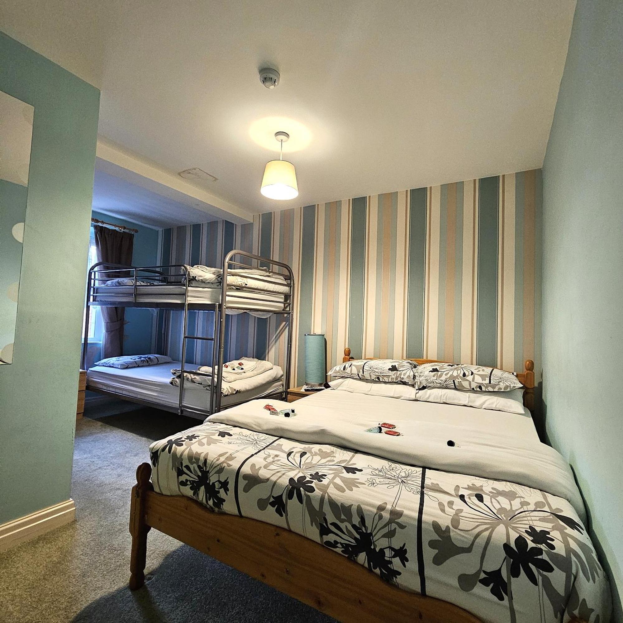 Denville Hotel Blackpool Buitenkant foto