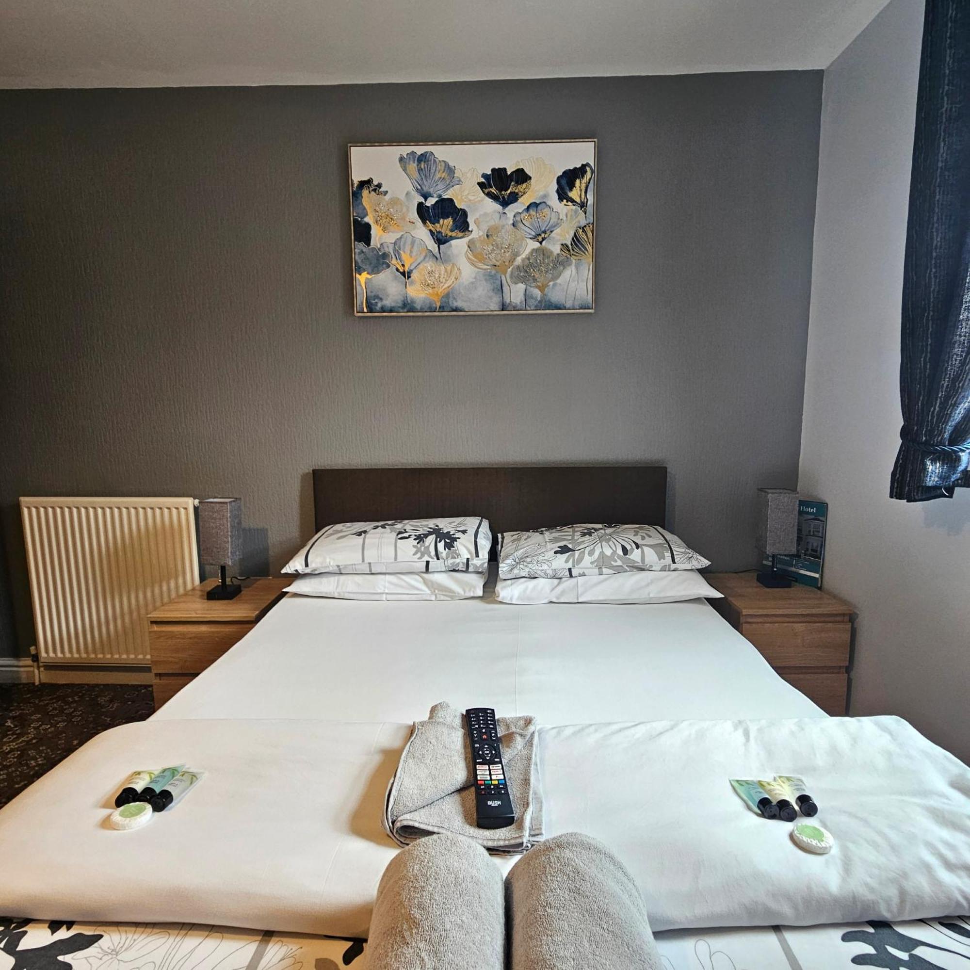 Denville Hotel Blackpool Buitenkant foto